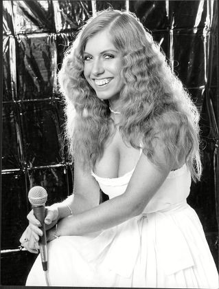 Singer Judie Tzuke - 1978
