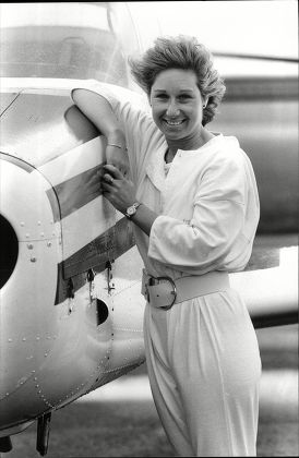 Pools Heiress Carrie Zetter Her Fuji Editorial Stock Photo - Stock ...