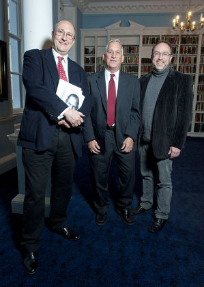 5 x 15 event: Walter Isaacson and Roger Highfield at The Royal Institution, London, Britain - 04 Apr 2012