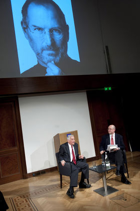 5 x 15 event: Walter Isaacson and Roger Highfield at The Royal Institution, London, Britain - 04 Apr 2012