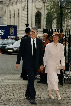 Leslie Crowther (dead 9/96) And Wife Jean Arriving At Memorial For Commentator Bryan Johnson.