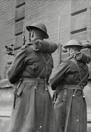 British Soldiers Two Types Bayonets One Editorial Stock Photo - Stock ...