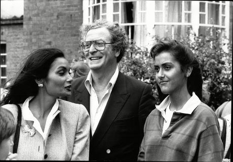 Actor Michael Caine With Wife Shakira Baksh (mrs Shakira Caine) And Daughter Natasha Caine At A Village Fete In North Stoke Oxfordshire