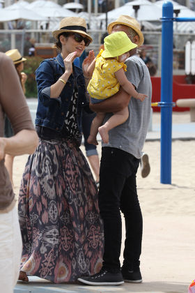 Gwen Stefani takes her children to a party on the beach in Marina Del Rey, Los Angeles, America - 20 May 2012