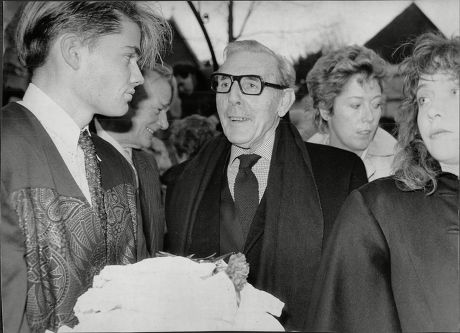 Actor Eric Sykes At The Funeral Of Terry Thomas.