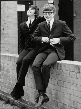 Gordon Waller And Peter Asher Who Make Up The Pop Group Peter And Gordon