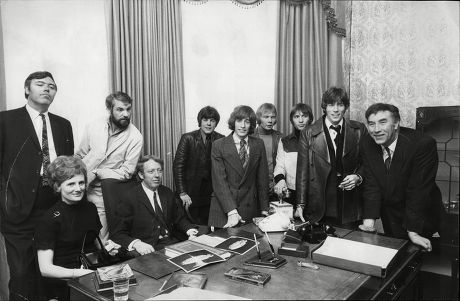 Pop Manager Robert Stigwood At The Merger Between His Company And Associated London Scripts. Picture Shows Writers Ray Galton And Alan Simpson Comedian Frankie Howerd And Pop Group The Bee Gees 1968.