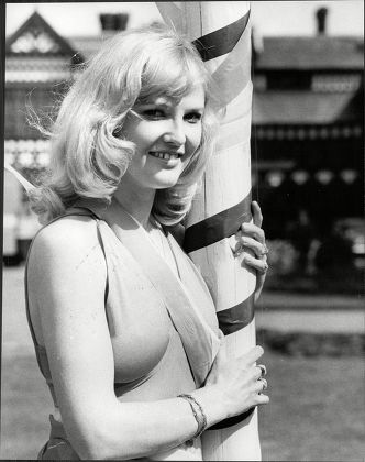Lyn Paul Former Singer New Seekers Editorial Stock Photo - Stock Image | Shutterstock
