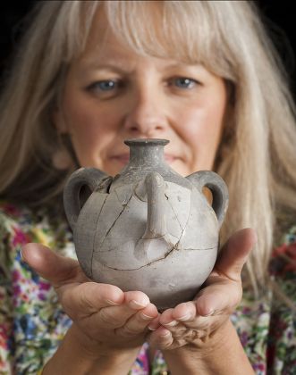 Earthenware pot discovered at Corfe Castle identified as 17th century civil war 'stink bomb', Dorset, Britain - 16 Jul 2012