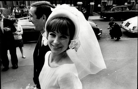 Wedding Of Actress Shirley Anne Field To Racing Driver Charles Crichton-stuart At The Church Of The Sacred Heart In Kilburn London Shirley Anne Field (born 27 June 1938) Is A British Actress Who Has Performed On Stage Film And Television Since 1955.