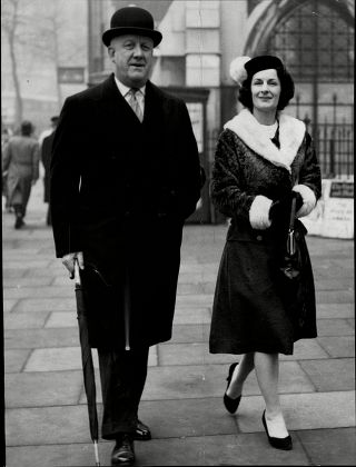 1,000 Married In The 1950s Stock Pictures, Editorial Images And Stock 