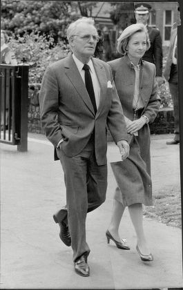 Dickie Henderson And Wife Gwyneth Henderson At The Funeral Of Eric Morecambe.