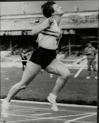 85 Dorothy hyman Stock Pictures, Editorial Images and Stock Photos