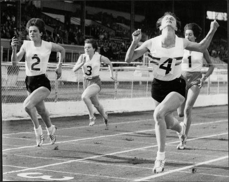 Athlete Runner Dorothy Hyman No4 Wins Editorial Stock Photo - Stock ...