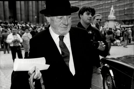 Actor Sir Alec Guinness At Sir David Lean Memorial Service At St Paul's Sir Alec Guinness Ch Cbe (2 April 1914 A 5 August 2000) Was An English Actor. After An Early Career On The Stage He Was Featured In Several Of The Ealing Comedies Including Kind