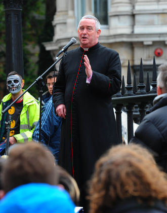 The Occupy London Camp Is Addressed By The Dean Of St Paul's Graeme Knowles This Morning. He Has Since Resigned.