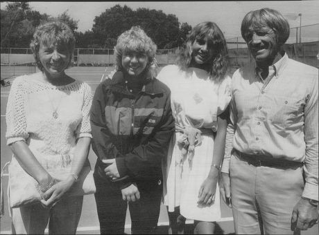 Andrea Jaeger Tennis Player With Her Sister Susie Jaeger (later Mrs Scott Davies) Father Roland Jaeger And Her Unnamed Mother 1984.