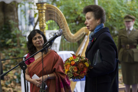 Princess Anne unveils a bust to Noor Inayat Khan in the gardens of Gordon Square, London, Britain - 08 Nov 2012