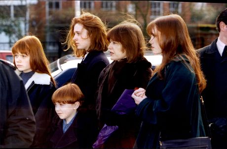 Frances Lawrence With Son Lucien And Daughters Unity Maroushka And Myfanwy At The Funeral Of Headmaster Phillip Lawrence.