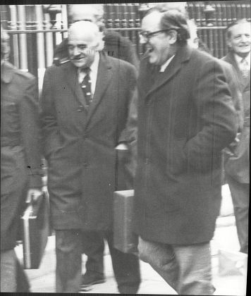 Merlyn Rees Baron Merlyn-rees (died 1/06) Labour Politician Who Served As Home Secretary Arriving At Downing Street.