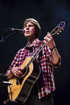 Scott Matthews in concert at Birmingham Town Hall, Birmingham, Britain - 01 Dec 2012