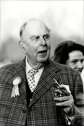 Actor Robert Morley Robert Adolph Wilton Morley Cbe (26 May 1908 A 3 June 1992) Was An English Actor Who Often In Supporting Roles Was Usually Cast As A Pompous English Gentleman Representing The Establishment. In Movie Encyclopedia Film Critic Leona