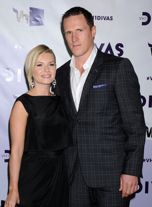 Elisha Cuthbert Boyfriend