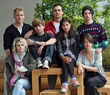 Cast Of Punk A New Production At The Lyric Hammersmith Back: Nicholas Banks Henry Lloyd Hughes And Tom Sturridge Front: Tanya Gleason Harry Mcentire Sophie Wu And Lily Cahill.