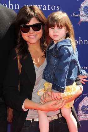 Tiffaniamber Thiessen Daughter Harper Editorial Stock Photo - Stock