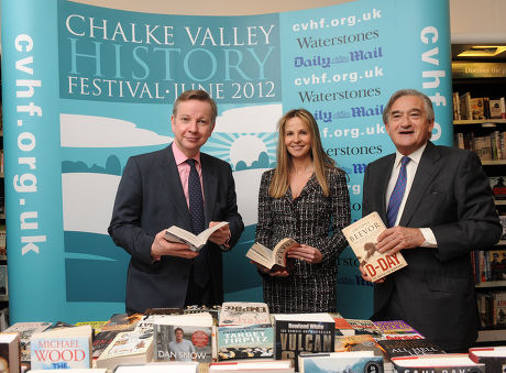** All Pictures Must Be Approved By The Chairman's Office Before Use - Contact Angie Hughes ** . The Launch Of The Chalke Valley History Festival In Waterstone's Book Shop Piccadilly. Viscountess Rothermere With The Rt Hon Michael Gove Mp And Histo