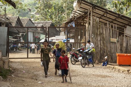 500 Burmese thai border Stock Pictures, Editorial Images and Stock ...