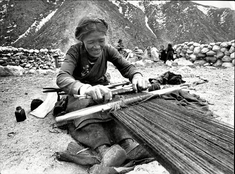 1988 Mail On Sunday Yeti Expedition In Tibet Lead By Mountaineer Chris Bonington In Search Of The Yeti Pictured Tibet Woman Working.