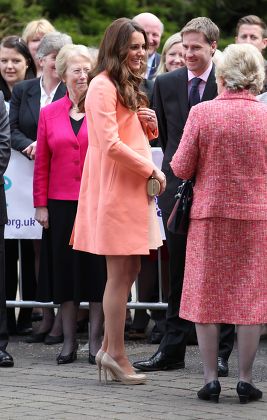 Catherine Duchess of Cambridge visits Naomi House Children's Hospice, Hampshire, Britain - 29 Apr 2013