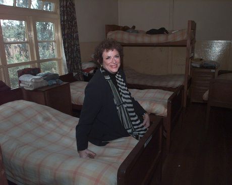 ** Special For Daily Mail Femail Dept ** Ann Leslie In The Dormitory Of Her Old School St Hilda's In Ootacamund India.