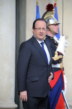 Francois Hollande meets President of Mali Dioncounda Traore at the Elysee Palace, Paris, France - 17 May 2013