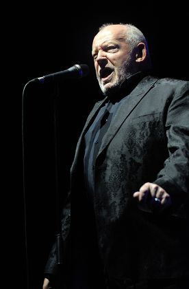Joe Cocker performing in concert at Zenith, Paris, France - 15 May 2013