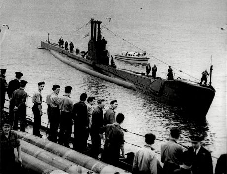Navy Submarine Hms Acheron Arrives Rothesay Editorial Stock Photo