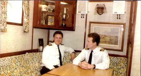 Hms Cottesmore Royal Navy Minesweeper Ship Lt Martin Mackey (left) And Lt Adrian Baker Hms Cottesmore Was A Hunt-class Mine Countermeasures Vessel Of The British Royal Navy Launched In 1982 And Converted In 1997 Into A Patrol Vessel. The Ship Was Dec