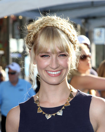 Beth Behrs Editorial Stock Photo - Stock Image Shutterstock