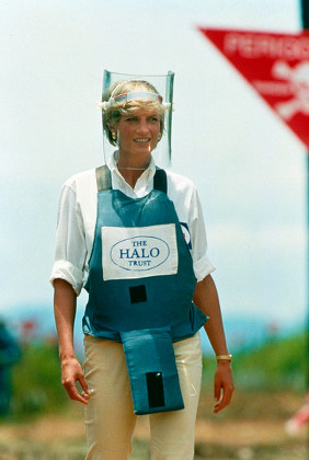 Princess Diana Walking Through Minefield Editorial Stock Photo - Stock ...