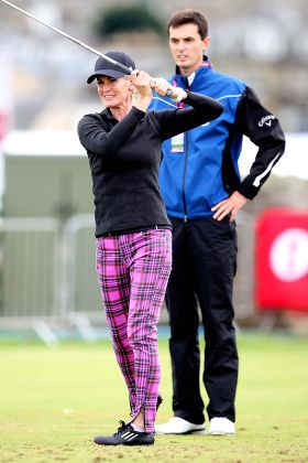 Judy Murray taking golfing lessons at Ricoh Women's Open Golf Championship, St Andrews, Scotland, Britain  - 01 Aug 2013