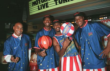 THE HARLEM GLOBETROTTERS AT THE MOTOWN CAFE, AMERICA - 1997