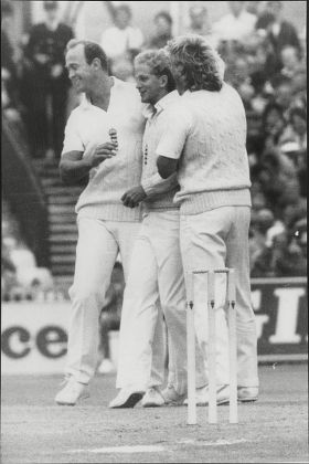 Cricket: Australian Tour Of England 1985 - England V Australia Fourth Test Match. David Gower Is Congratulated By Phil Edmonds And Ian Botham After Catching Andrew Hilditch (exact Date Taken Unknown).