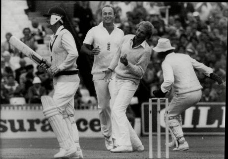 Cricket: Australia Tour Of England 1985 - England V Australia 4th Test - David Gower Catches Andrew Hilditch Off Phil Edmonds At Old Trafford (date Taken Unknown).