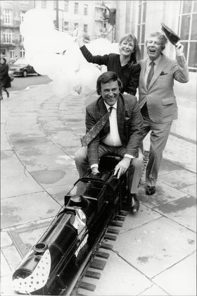Terry Wogan Sue Cook And Derek Jameson Launching The 'children In Need' Appeal Outside The Bbc.