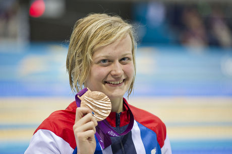London 2012 Paralympics - Aquatics Centre Stratford. Pic Shows:- Gb's Hannah Russell Claims Her Bronze Medal In The Women's 100m Backstroke - S12.