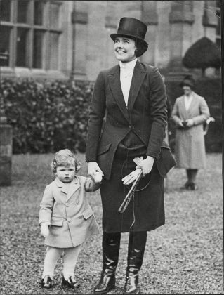 Eva Countess Of Rosebery Wife Of Harry Primrose The 6th Earl Of Rosebery With Her Son Hon. Neil Rosebery (7th Earl Of Rosebery) (albert Edward) Harry Meyer Archibald Primrose 6th Earl Of Rosebery Kt Pc (8 January 1882 Oo 31 May 1974) Styled Lord Dalm