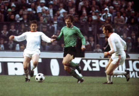 Photo Ancienne Dominique Bathenay (ASSE) - Coupe D'Europe 1977