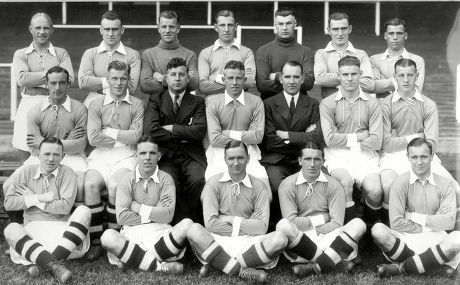 Leicester City 1st XI (back row L>R) G Ritchie Smith J Calvert R Heywood A McLaren D Jones G Dewis (sitting L>R) W Coutts W Frame L Edwards (Trainer) A Maw A Lockhead (Manager) F Sharman P Grosvenor (on ground L>R) J Carroll W (Paul) Muncie E O'Callaghan O McNally D Liddle 1936/37 Great Britain