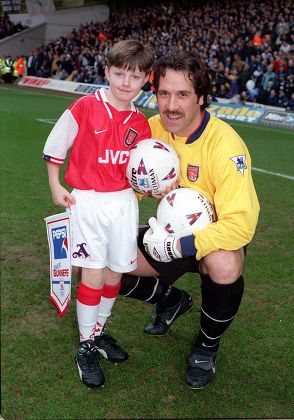 Mascot David Seaman Tottenham Hotspur V Editorial Stock Photo - Stock ...